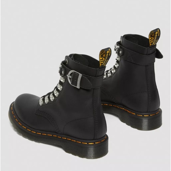DR MARTENS 1460 PASCAL CHAIN LACE UP BOOTS Style #: R27266001 woman size 7⭐️⭐️ - Picture 17 of 17